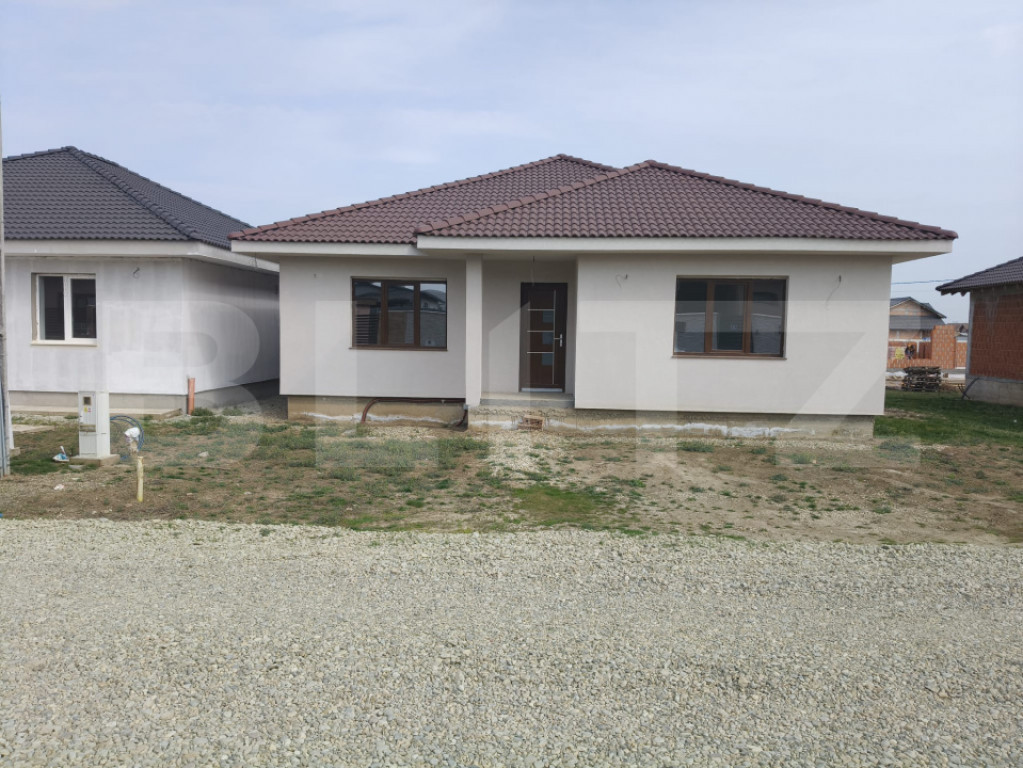 Casa cu 4 camere la roșu,finisat sau la cheie, 107 mp, zona