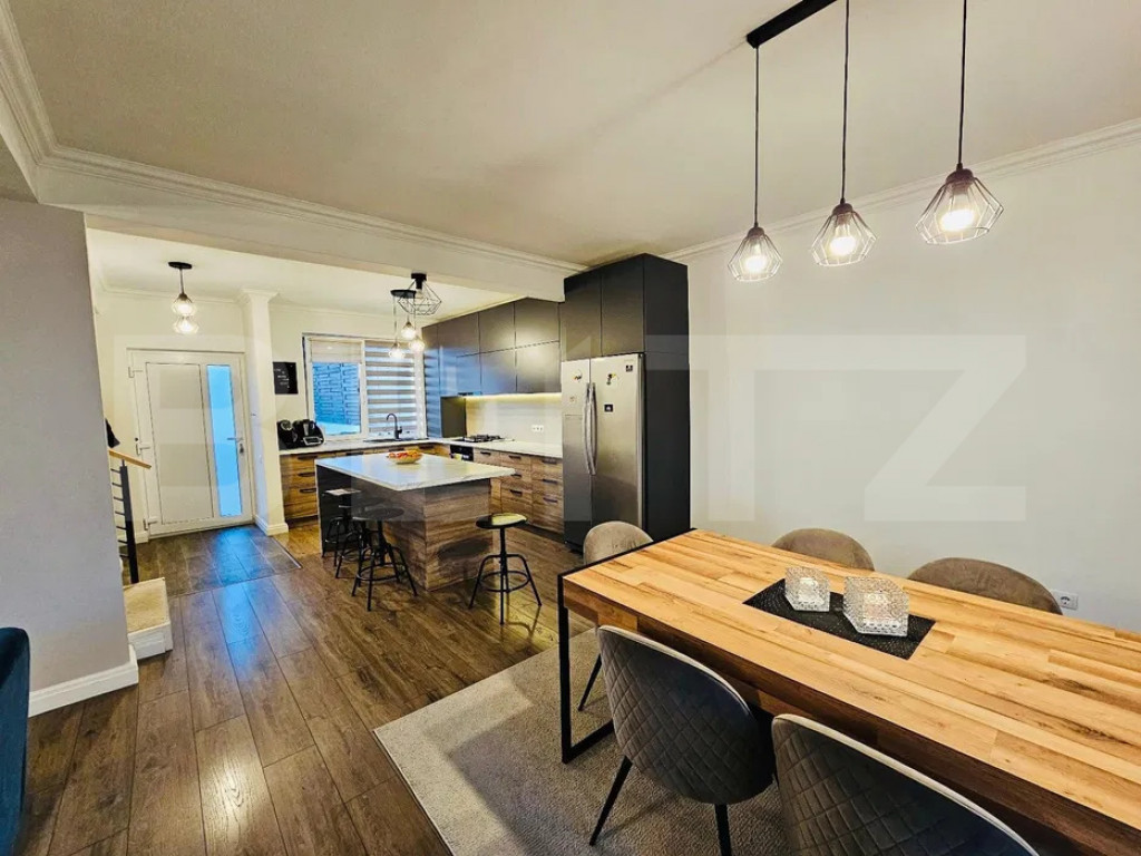 Casă deosebită 120 mp, 4 camere, grădină și 2 parcări