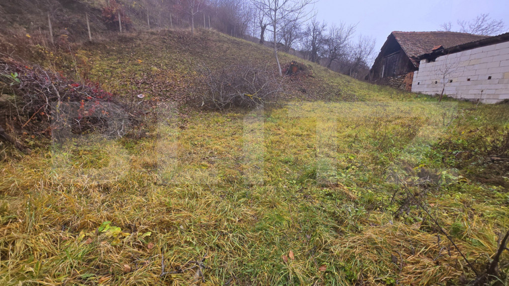 Teren intravilan, 500 mp, perfect pentru casa de vacanta,Gar