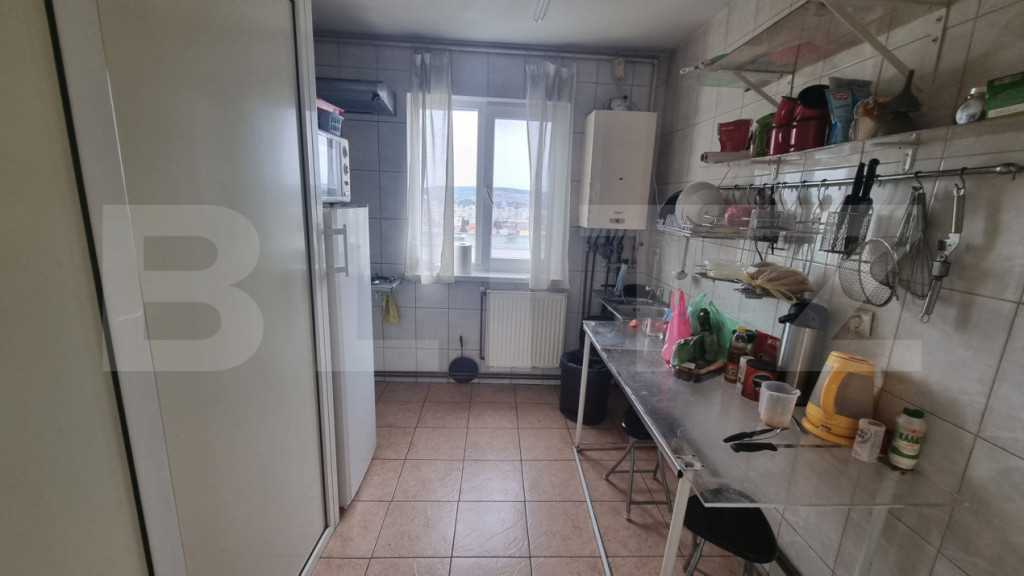 Apartament cu 4 camere decomandate + 2 balcoane, 110 mp, zon