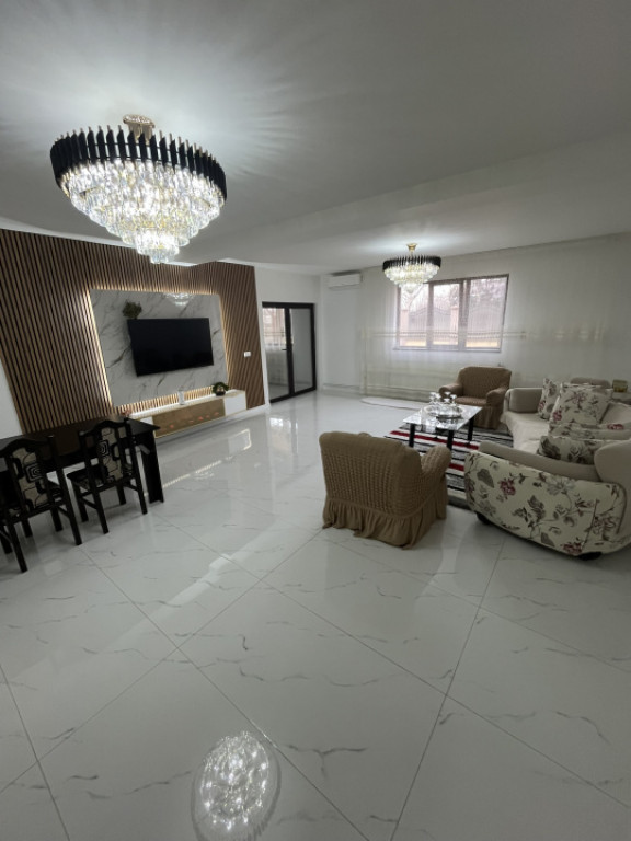 Vilă 390 mp utili, teren 523 mp, Bereasca – Ploiești