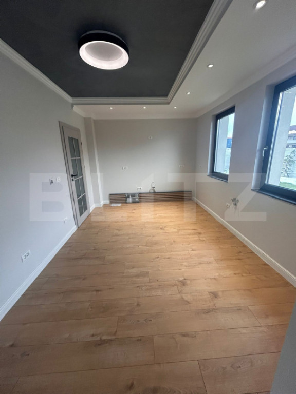 Casa individuala de lux cu piscina, in Dumbravita, 5 camere.