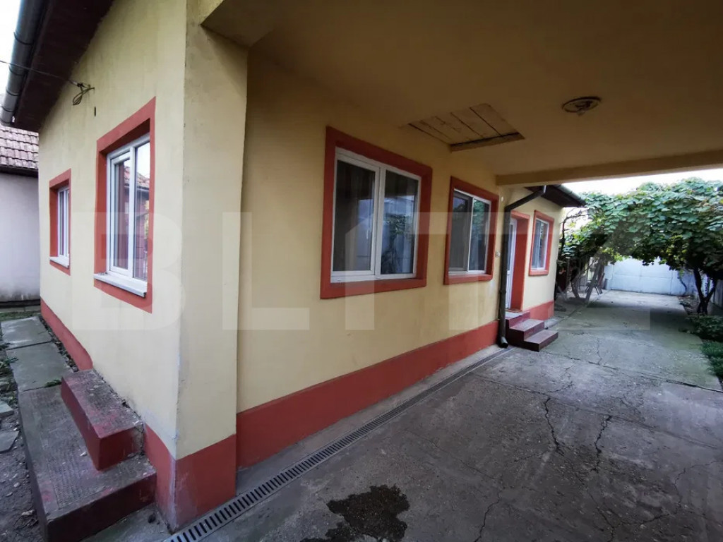 Casa 5 camere, 150 mp, zona Ronat