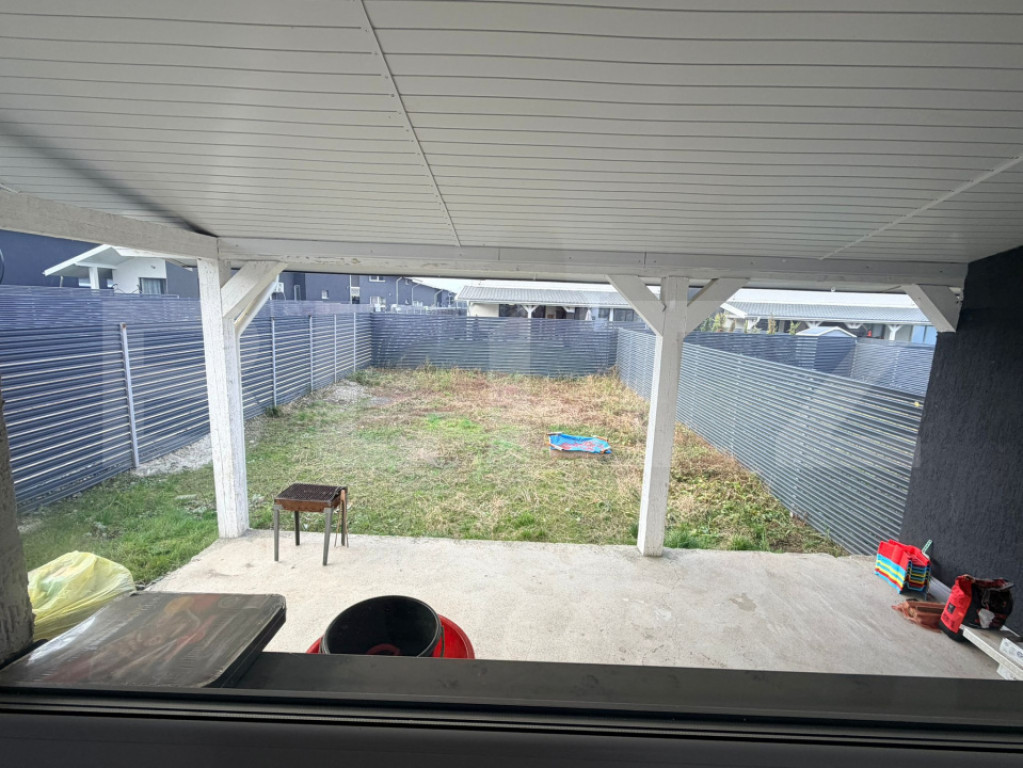 Casă DUPLEX modernă, cu 3 dormitoare și teren de 200 mp ?