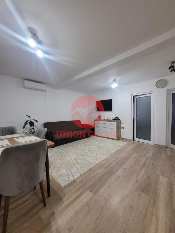 Casa in Stare Excelenta si Teren 230 mp, Lumina