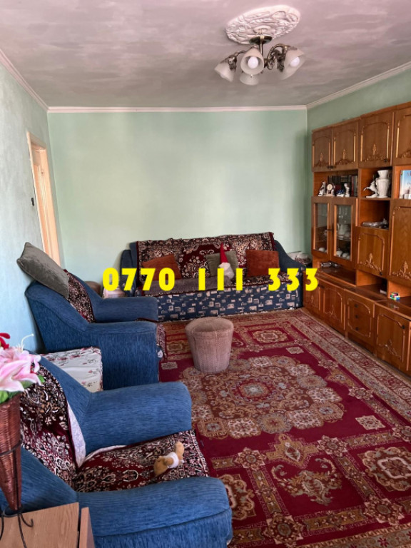 Etaj 1 - Apartament 3 camere, surafata 79mp, Zona Calarasi 4