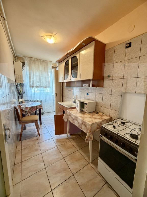 Apartament 2 camere, 50 mp, zona Aurel Vlaicu