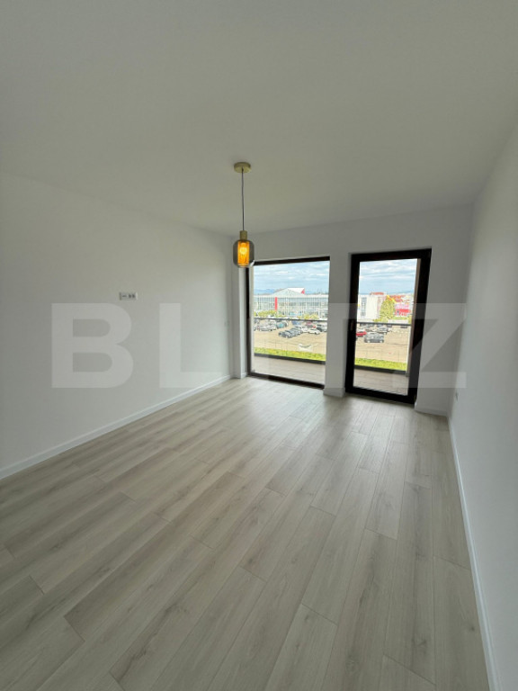 Apartament, decomandat, cu 2 camere - ansamblu nou 2024
