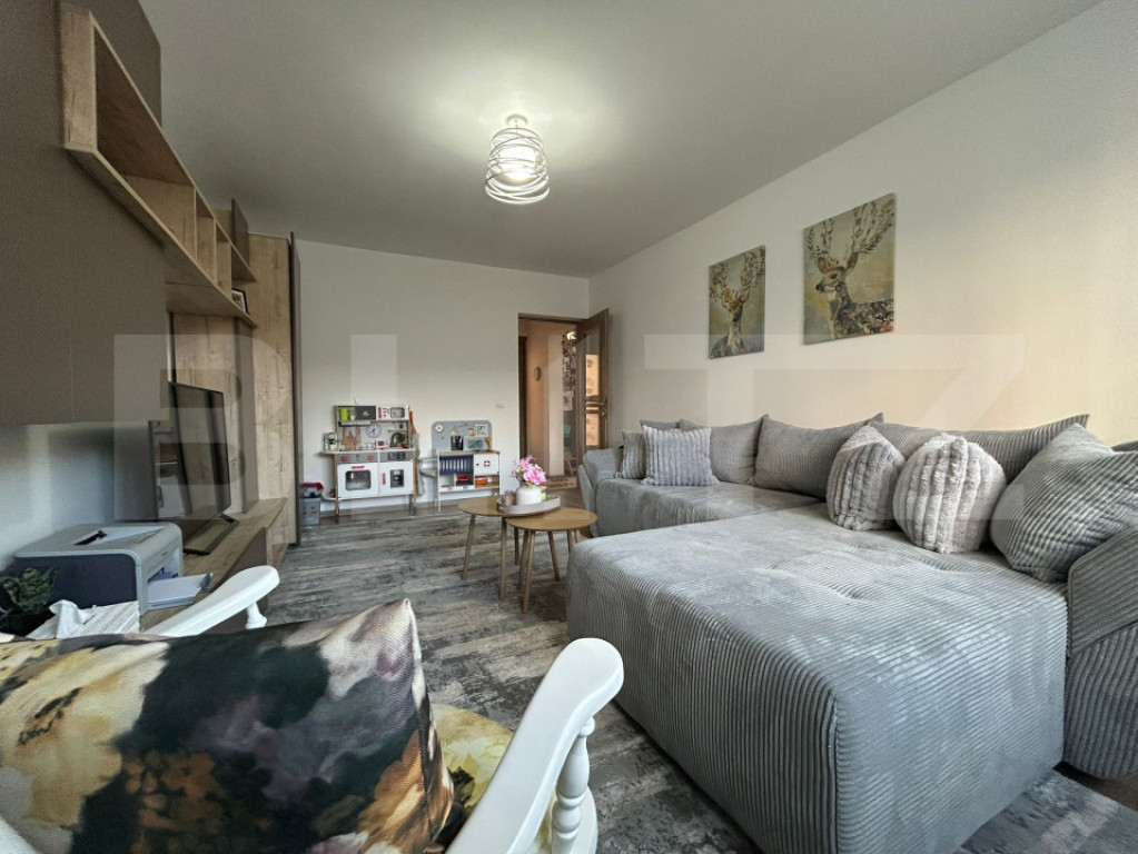 Apartament 3 camere, 71 mp, decomandat, parter – design mo