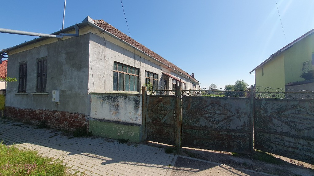 Teren cu casa veche in Zadareni - ID : RH-37250-property