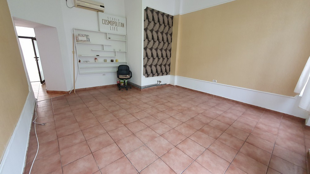 Spatiu comercial zona Episcopiei - ID : RH-37495-property