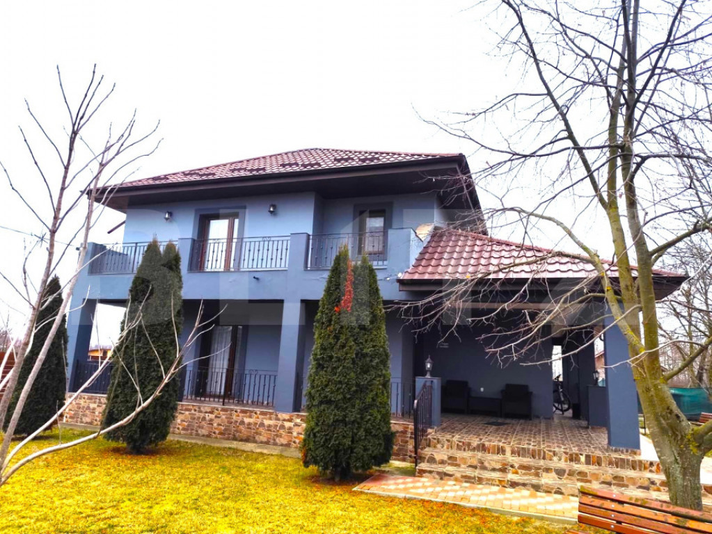 Casa 4 camere, 200 mp util, 1300 mp teren in proprietate, Sc