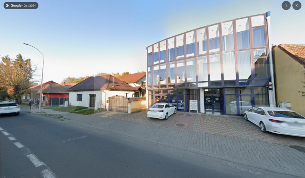 Spatiu comercial p+2 , 750 mp de vanzare zona centrala