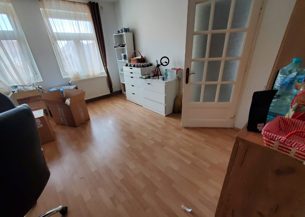 Inchiriez casa pentru muncitori zona Aradul Nou - ID : RH-41785