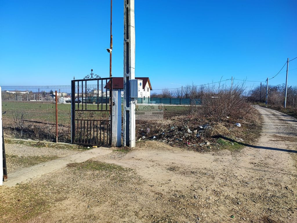 Teren Statia Meteo Balcescu/ 2 loturi de 5000 mp /Tecuci
