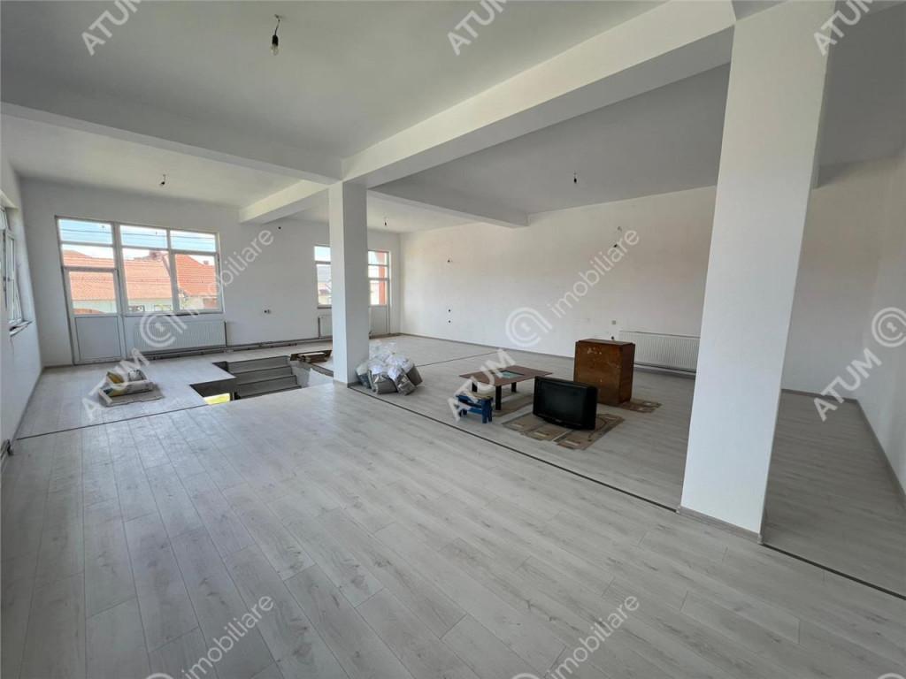 Casa la cheie cu 200 mp utili P E si curte 250 mp zona Guste
