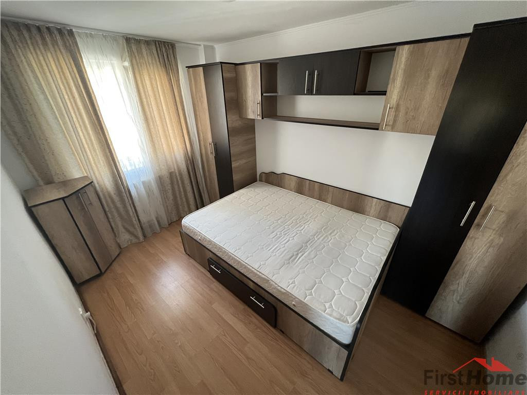 Apartament 3 camere, centrala termica , Zona Sud - Paco