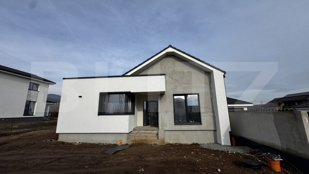 Casă individuală la cheie, 4 camere, zona Cetate - Valea P