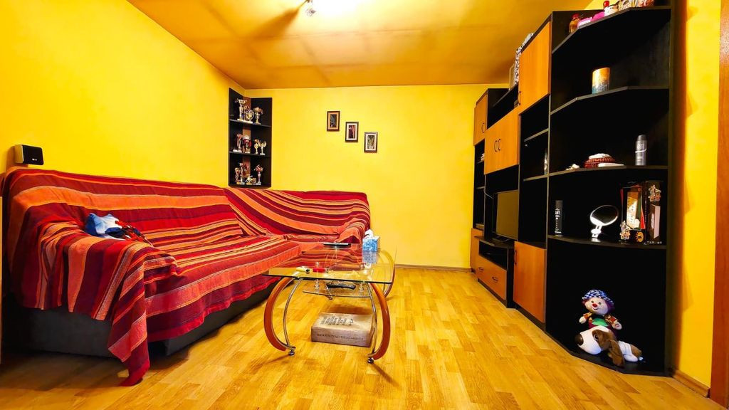 Oportunitate Unică: Casă cu 4 Camere, Curte Generoasă ...