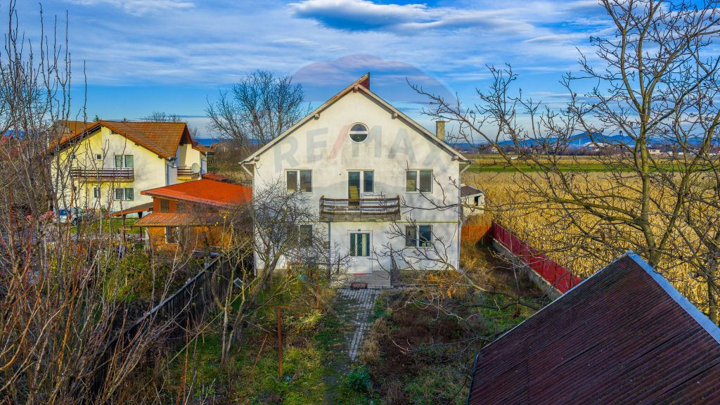 ANTECONTRACT | Casa de vanzare | 5 camere | Teren 1,100 m...