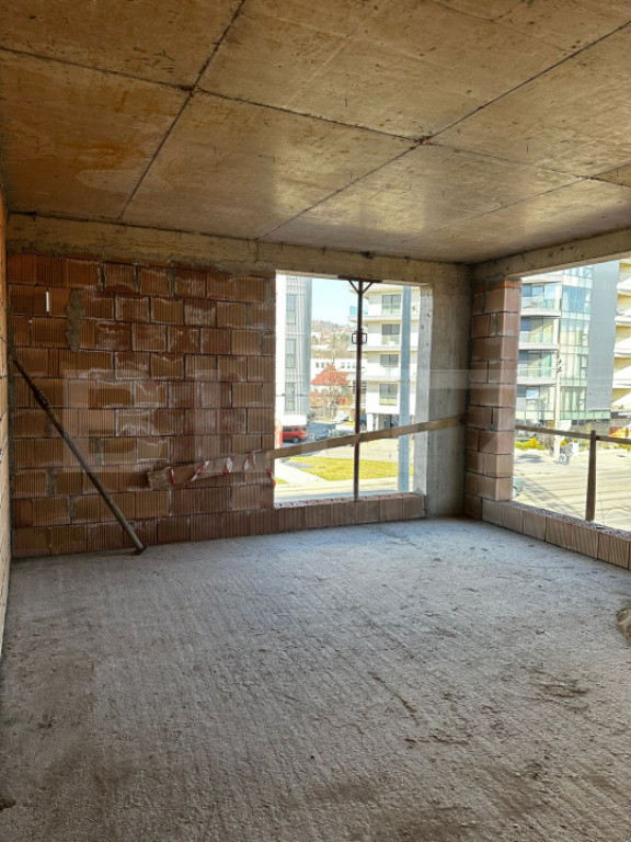 Apartament 3 camere, 2 bai, etajul 1, zero comision, Terra O