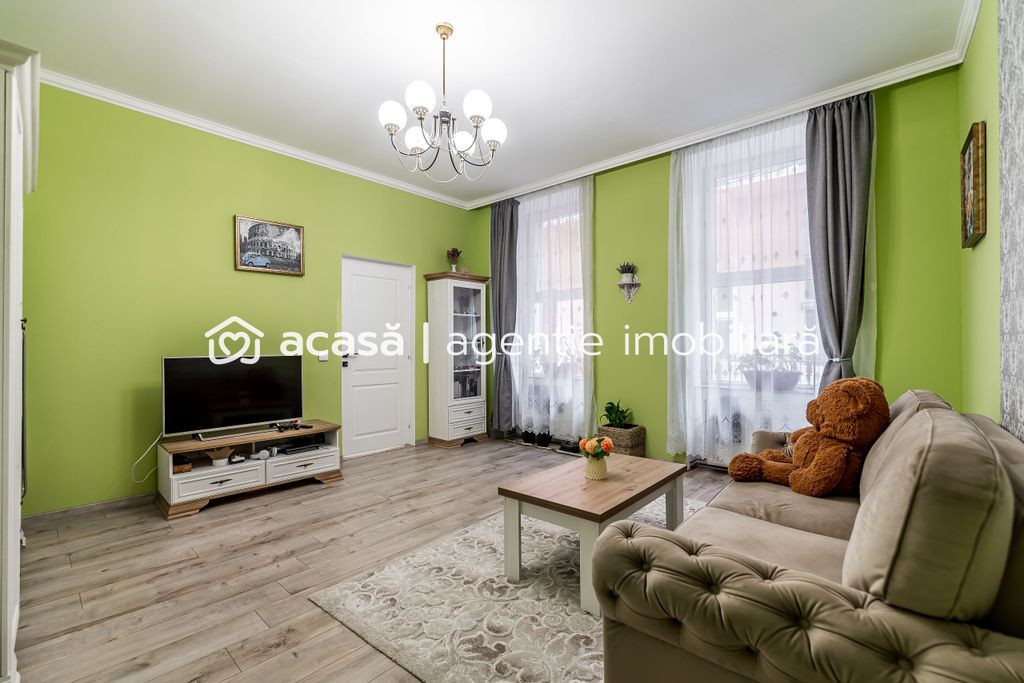 Apartament 2 camere, ultracentral, etaj intermediar (etaj 1)