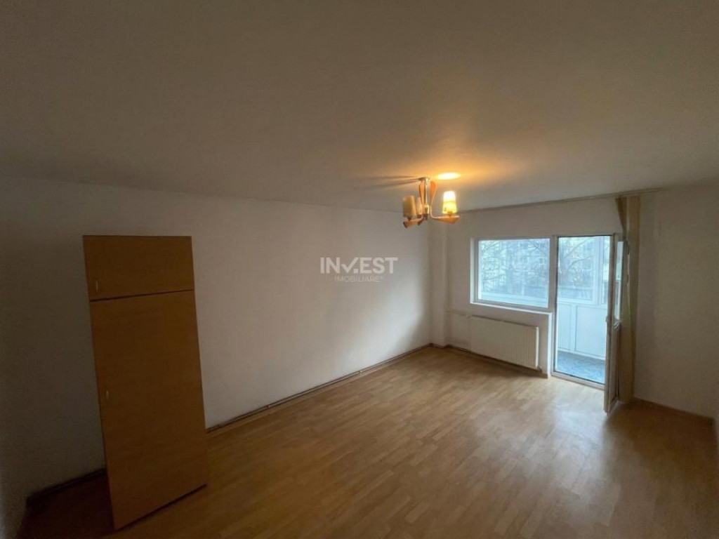 DE VANZARE-APARTAMET 3 CAMERE-DACIA