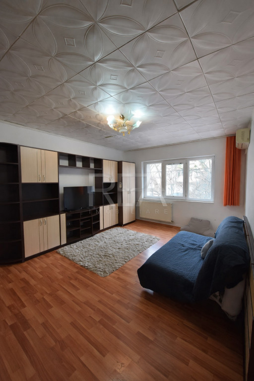 2 camere Aviației decomandat, parcare, et. 1, an 1985, metr
