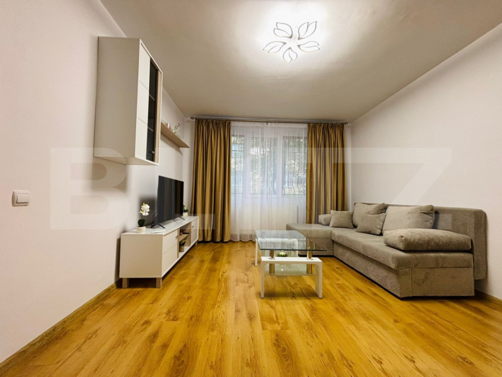 Apartament 2 camere de închiriat, Centru Civic