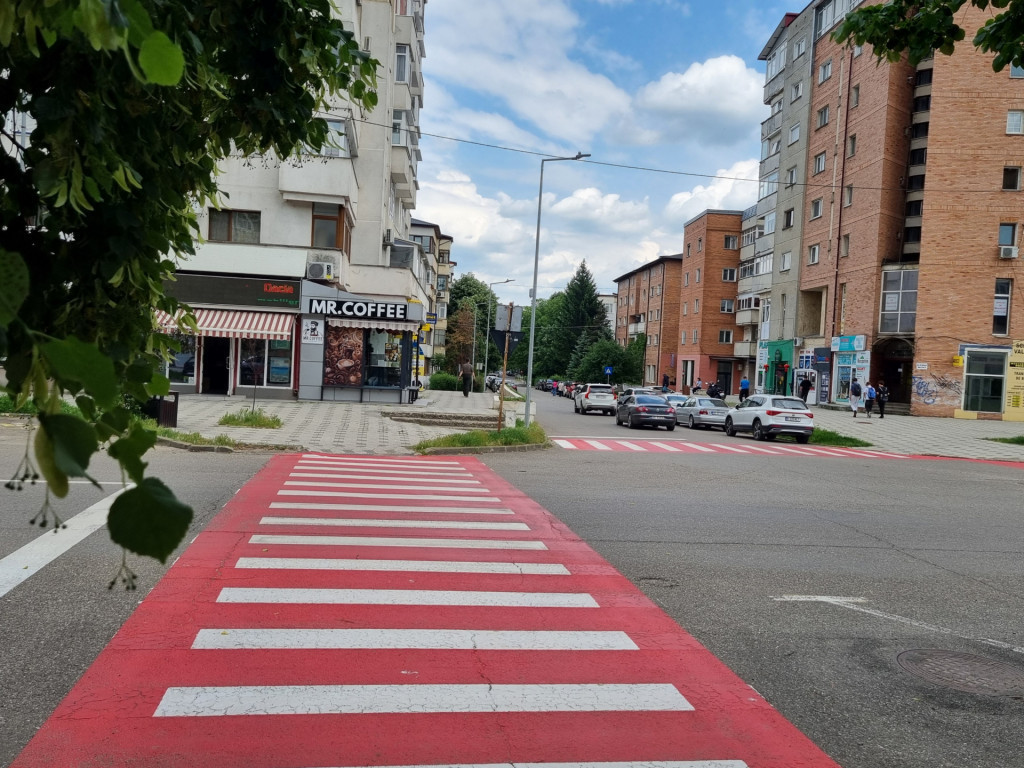 Zona face totul! Apartament 3 camere decomandate, Ultracentr