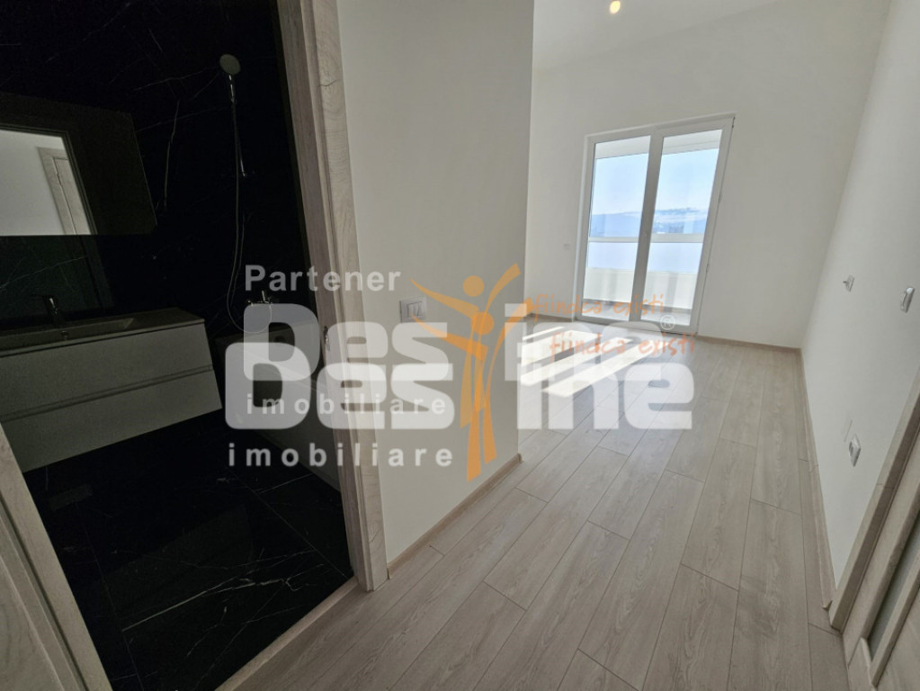 Comision 0% Apartament cu 3 camere decomandat, Pacurari etaj
