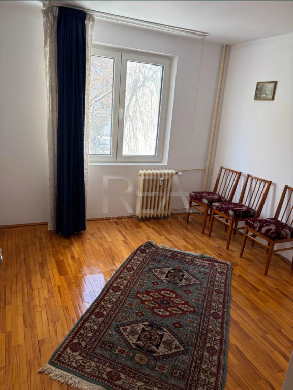 3 camere tip duplex cu masardă și pod în Dristor|Central?