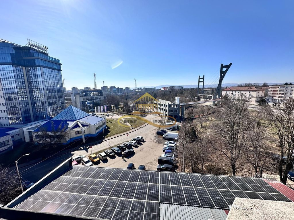 Apartament 3 camere de vanzare in Bacau strada 9 Mai