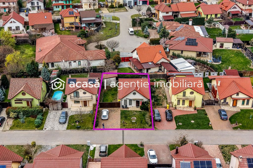 Casă gata de mutat în Westfield | 387 mp teren | curte ...