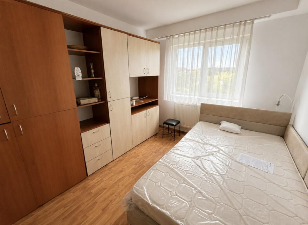 Apartament cu doua camere Lipovei