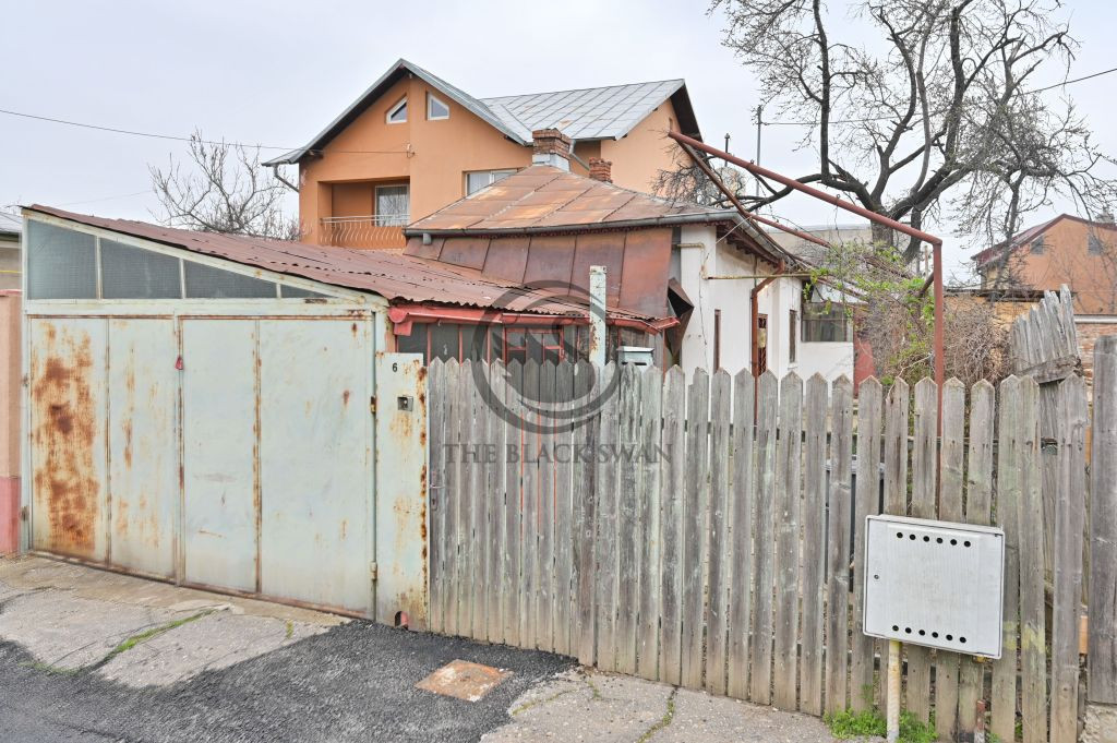 Casa cu 3 camere de vanzare I Zona Centrala - Ploiesti I ...