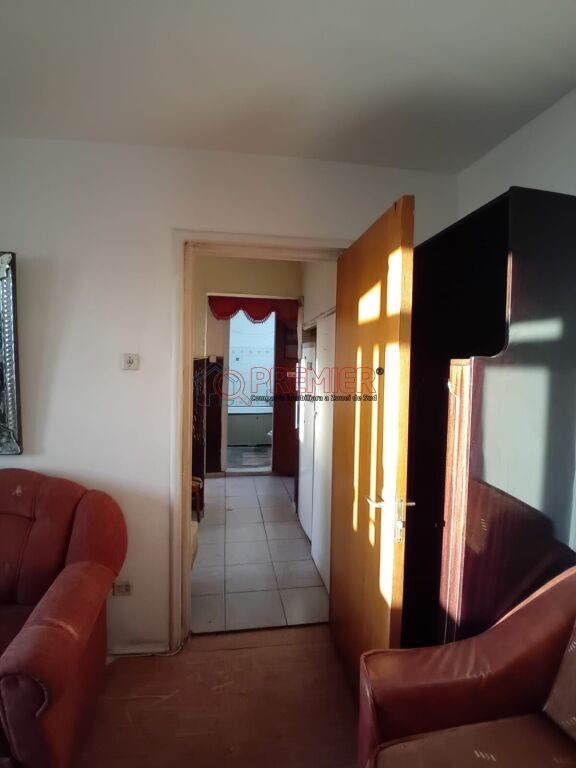 Nitu Vasile - Bd Brancoveanu 2 camere decomandat