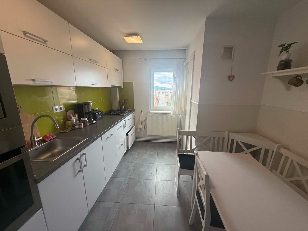 Apartament 3 camere zona UMF-Zorilor-exclusivitate
