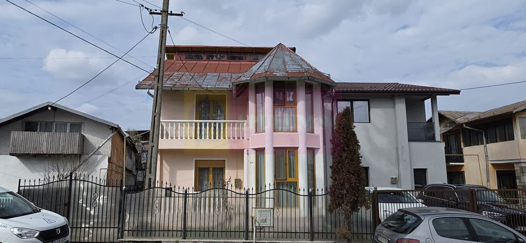 Vilă de vânzare în Poiana Câmpina