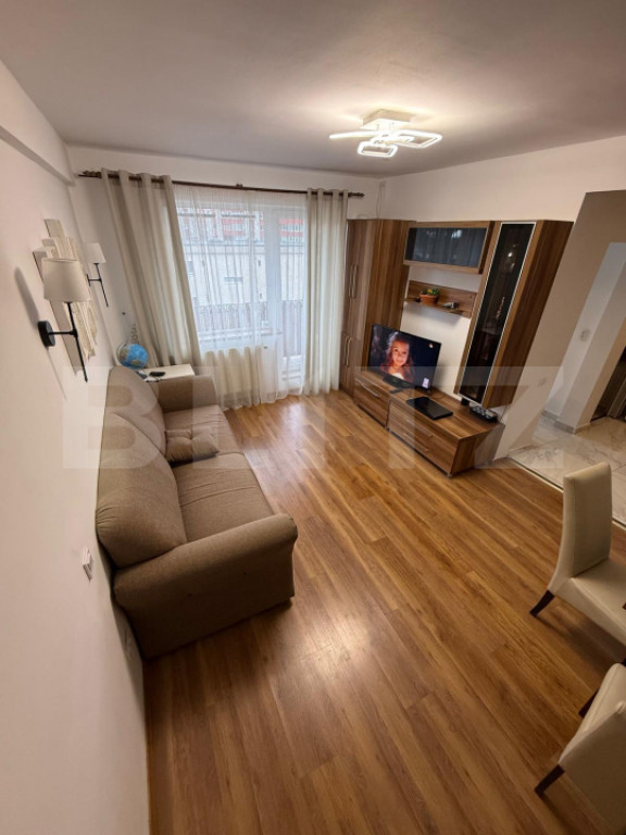 OFERTA apartament 3 camere, spatios 70 mp, mobilat si utilat