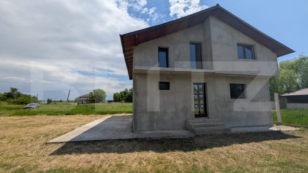 Lazuri casa indiciduală la roșu