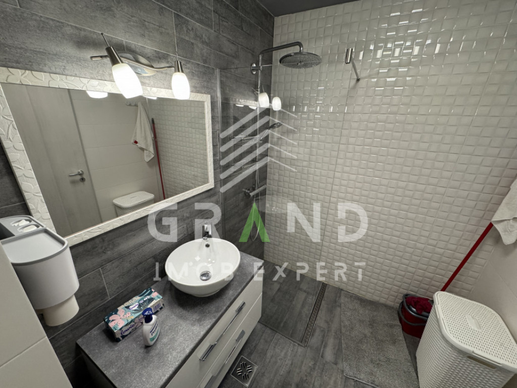 3 camere decomandate | 2 băi | Balcon | Parcare | Zona Iris