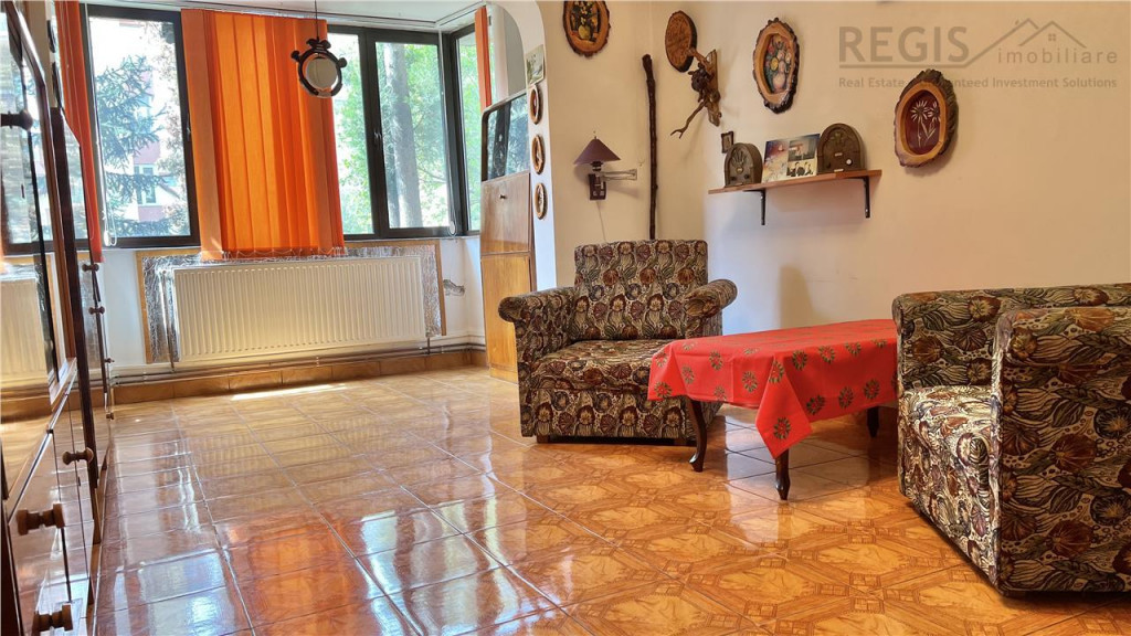 Apartament de 3 camere cu pivnita mare, Astra, Brasov