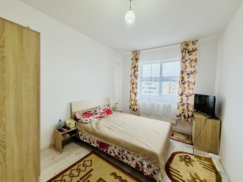 Apartament 2 camere Str Tineretului mobilat, cu balcon, zona