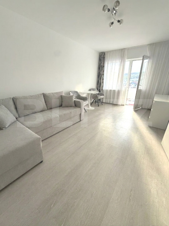 Apartament modern cu terasă de 15 m² și priveliște panor