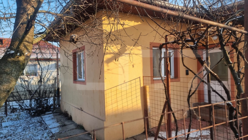 Casă de vânzare în Lipănești – teren 900 mp, 4 camere