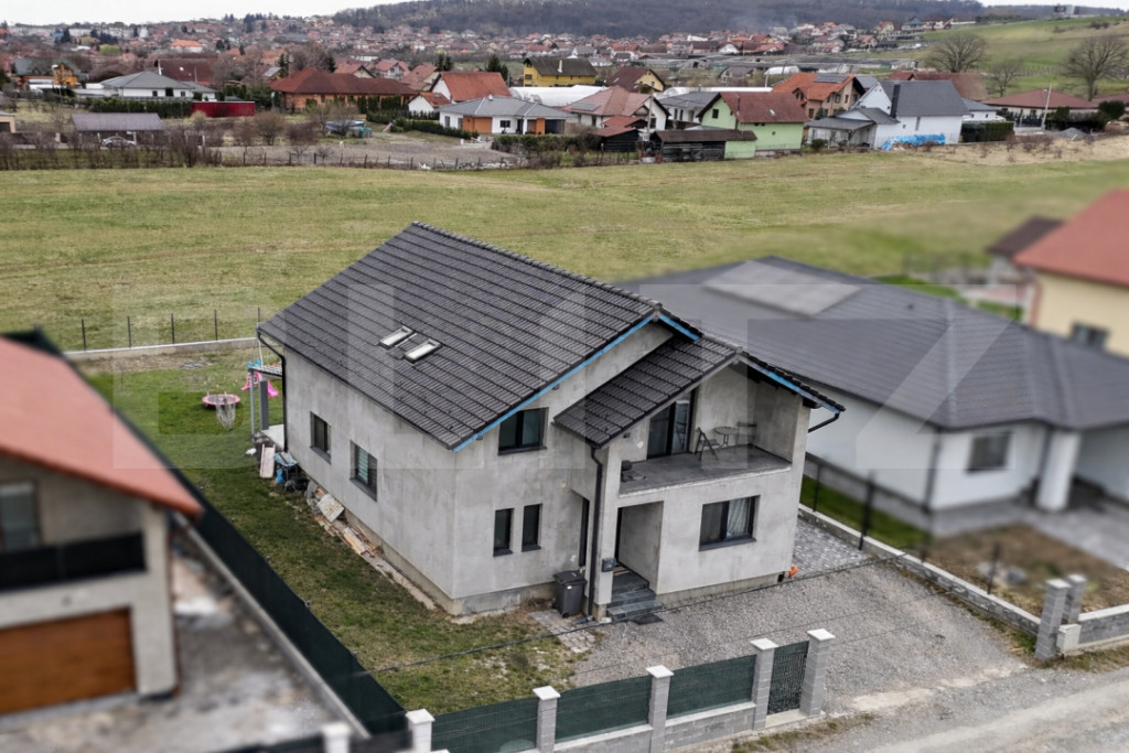 Casă modernă 170 mp | Încălzire în pardoseală | Zonă