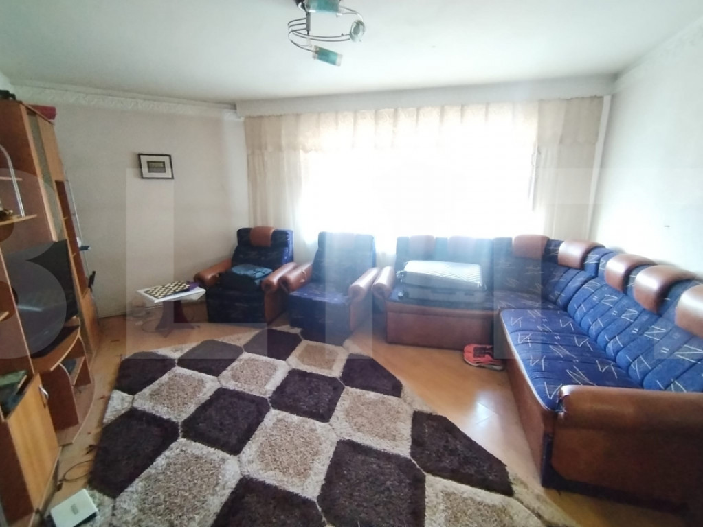 Apartament cu 3 camere, semidecomandat, 63 mp, Imparat Traia
