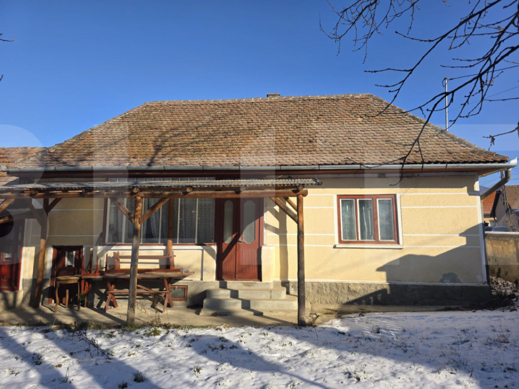 Casa de caramida, 2 camere, 70 mp, in Bodoc