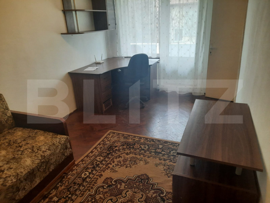 De vanzare apartament cu o camera – Tudor, etaj intermedia